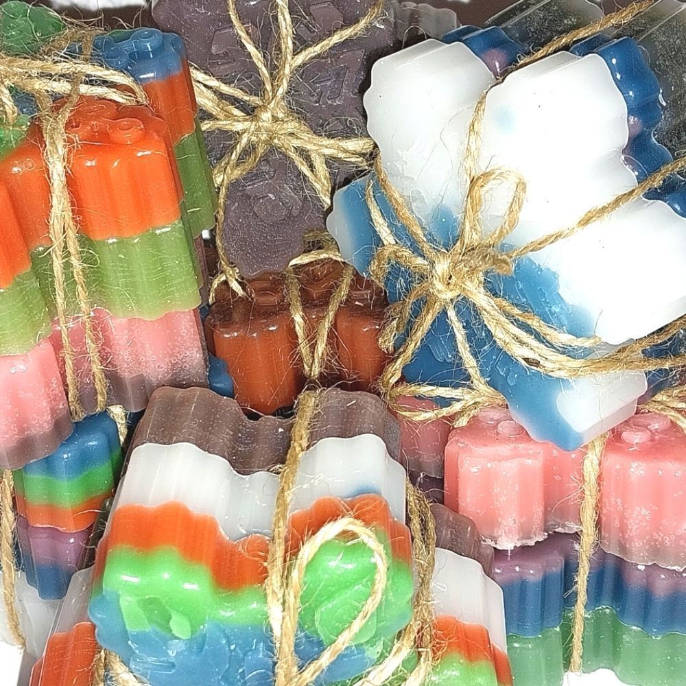 Hand crafted snowflake 3piece waxmelts from our Winter Wonderland collection - Picture 8 of 9